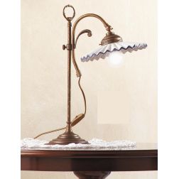 2038.L LAMPADA DA TAVOLO RUGGINE CON PIATTO PLISSE IN TERRACOTTA BIANCA CON BORDO DECORATO MADE IN ITALY CRISTALENSI CERAMICA -