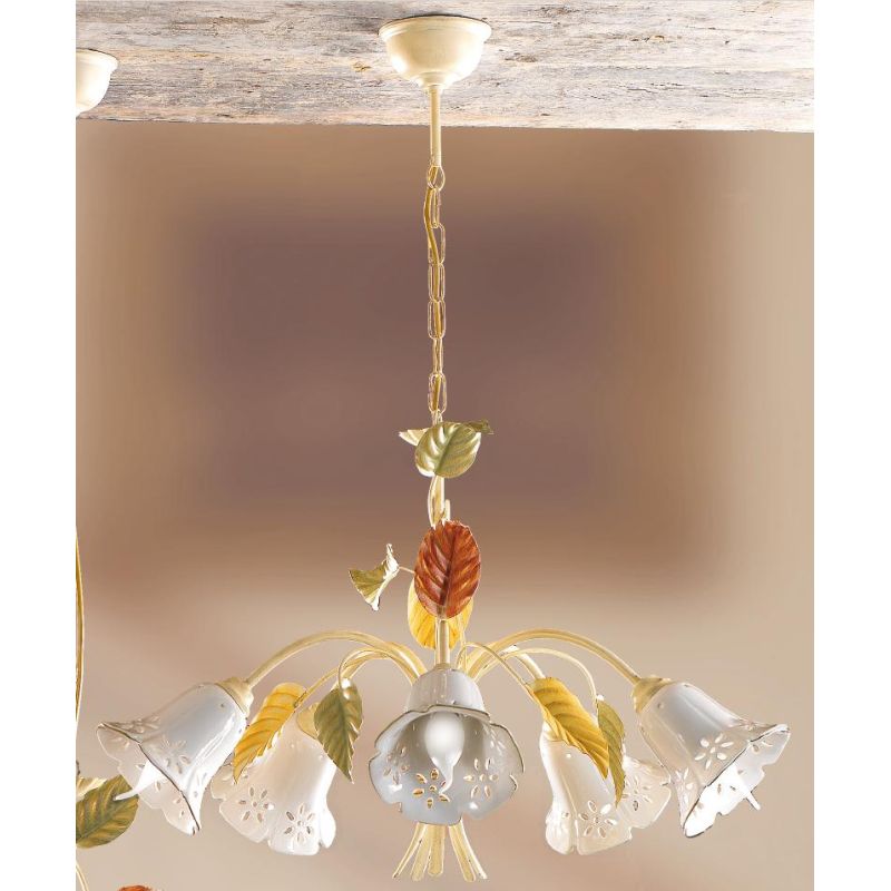 2206.5 LAMPADARIO A 5 LUCI AVORIO CON PARALUMI IN CERAMICA TRAFORATA STILE RUSTICO MADE IN ITALY CRISTALENSI CERAMICA - Cristale