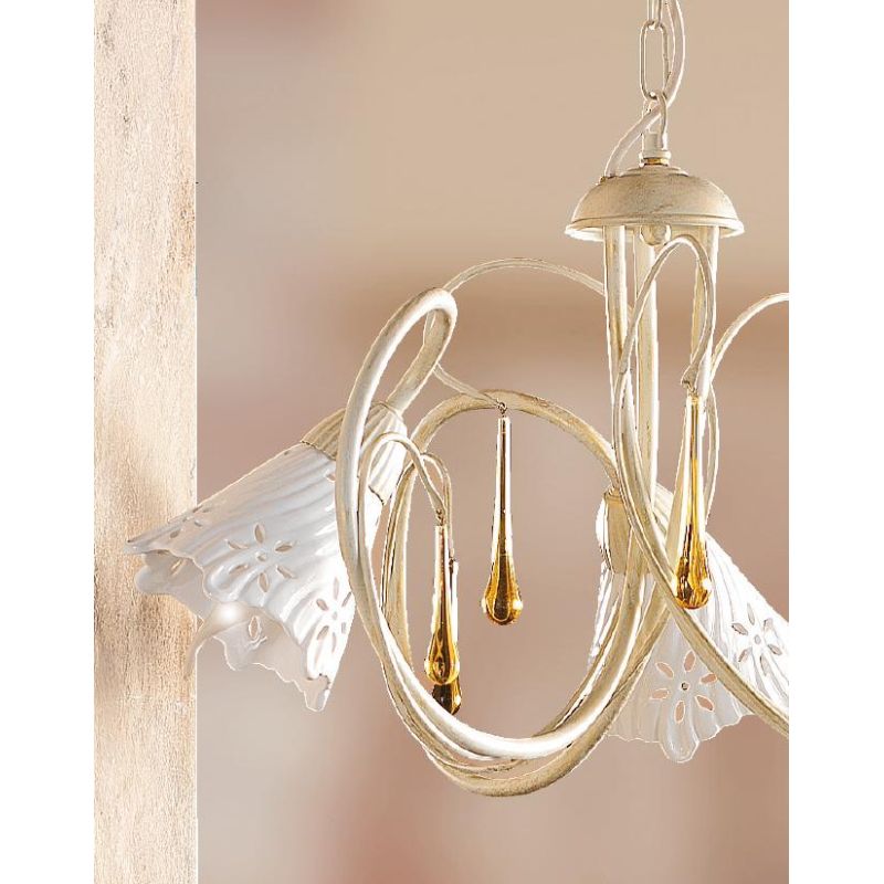 2207.3 LAMPADARIO 3 LUCI AVORIO CON PARALUMI IN CERAMICA BIANCA TRAFORATA E GOCCE IN VETRO DI MURANO MADE IN ITALY CRISTALENSI C