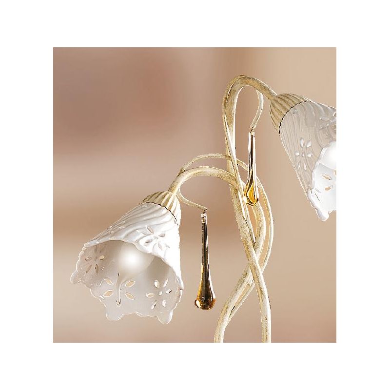 2207.L2 LAMPADA DA TAVOLO 2 LUCI AVORIO CON PARALUMI IN CERAMICA BIANCA TRAFORATA E GOCCE IN VETRO DI MURANO MADE IN ITALY CRIST