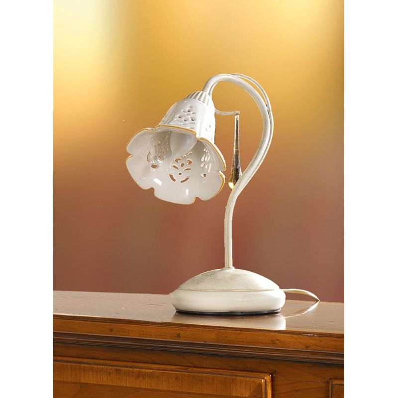 2208.L LAMPADA DA TAVOLO AVORIO CON PARALUME IN CERAMICA BIANCA TRAFORATA E GOCCE IN VETRO DI MURANO MADE IN ITALY CRISTALENSI C