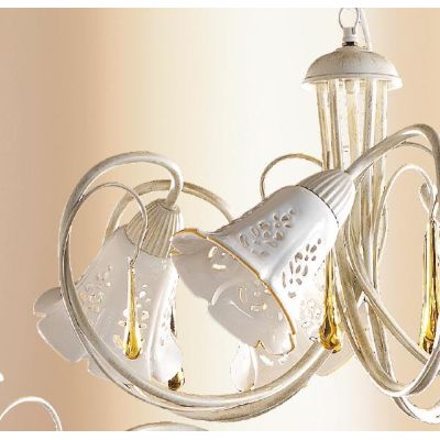 2208.5 LAMPADARIO 5 LUCI AVORIO CON PARALUMI IN CERAMICA BIANCA TRAFORATA E GOCCE IN VETRO DI MURANO MADE IN ITALY CRISTALENSI C