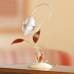 2209.L LAMPADA DA TAVOLO AVORIO CON PARALUME IN CERAMICA BIANCA RIGATA E TRAFORATA MADE IN ITALY CRISTALENSI CERAMICA - Cristale