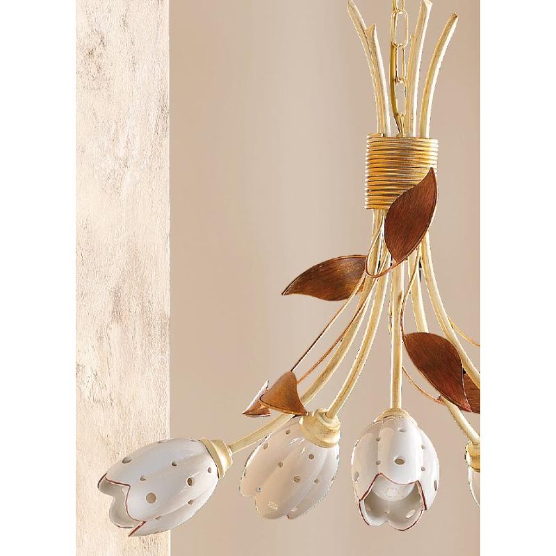 2210.5 LAMPADARIO A 5 LUCI AVORIO CON PARALUMI TULIPANO IN CERAMICA BIANCA TRAFORATA MADE IN ITALY CRISTALENSI CERAMICA - Crista