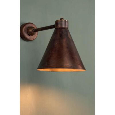 LAMPADA DA PARETE IN OTTONE ANTICATO CON DIFFUSORE CONICO IN STILE RUSTICO MADE IN ITALY DELLA IMAS IMAS - Cristalensi Shop Onli