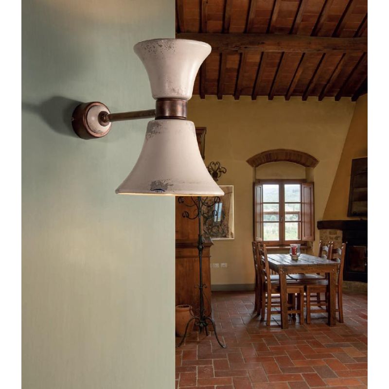 LAMPADA DA PARETE IN CERAMICA E OTTONE LUCE SOPRA E SOTTO STILE RUSTICO MADE IN ITALY DELLA IMAS IMAS - Cristalensi Shop Online