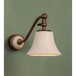 LAMPADA DA PARETE IN CERAMICA DECORATA E OTTONE CON SNODO IN STILE RUSTICO MADE IN ITALY DELLA IMAS IMAS - Cristalensi Shop Onli