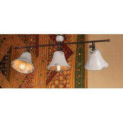 PLAFONIERA LINEARE 3 LUCI RUSTICA IN OTTONE E CERAMICA DECORATA CON SNODI MADE IN ITALY DELLA IMAS IMAS - Cristalensi Shop Onlin