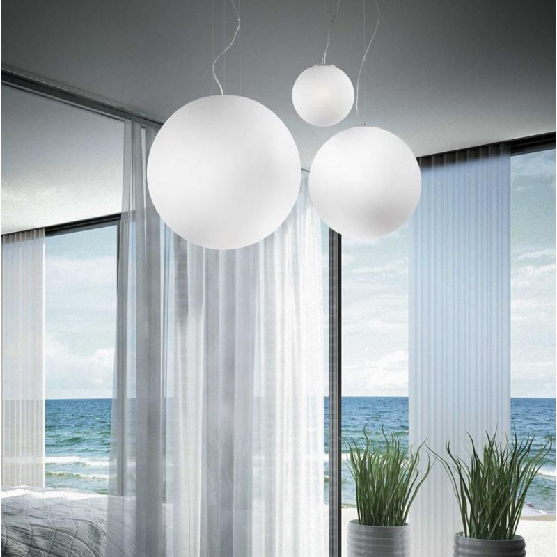 SOSPENSIONE SINGOLA IN 4 MISURE CON DIFFUSORE A SFERA IN VETRO SOFFIATO BIANCO LAMPADINA ATTACCO E27 CRISTALENSI - Cristalensi S
