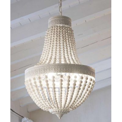 LAMPADARIO CLASSICO A SOSPENSIONE BIANCO OPACO CON CATENE DI PERLE IN LEGNO NATURALE DUE MISURE CRISTALENSI - Cristalensi Shop O