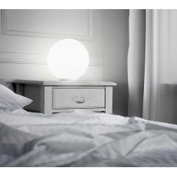 LAMPADA DA TAVOLO 3 MISURE CON DIFFUSORE A SFERA IN VETRO SOFFIATO BIANCO LAMPADINA ATTACCO E27 Ideal Lux - Cristalensi Shop Onl