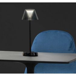 LAMPADA DA TAVOLO MODERNA IP44 LED 7W LUCE 3000K RICARICABILE PER INTERNI ED ESTERNI CRISTALENSI - Cristalensi Shop Online
