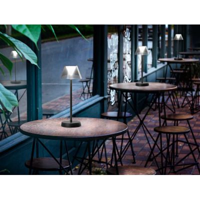 LAMPADA DA TAVOLO MODERNA IP44 LED 7W LUCE 3000K RICARICABILE PER INTERNI ED ESTERNI CRISTALENSI - Cristalensi Shop Online