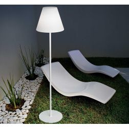 LAMPADA DA TERRA DA ESTERNO IP44 ALTEZZA 169,5 CM DI COLORE BIANCO MODERNA LUCE DIFFUSA CRISTALENSI - Cristalensi Shop Online