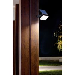 LAMPO APPLIQUE LED A BATTERIA IP44 CON PANNELLO SOLARE E SENSORE DI MOVIMENTO COLORE NERO Sovil - Cristalensi Shop Online 2