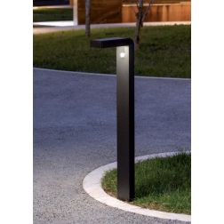 URBAN PALETTO DA GIARDINO H60 CM A BATTERIA IP44 CON PANNELLO SOLARE E SENSORE DI MOVIMENTO NERO Sovil - Cristalensi Shop Online