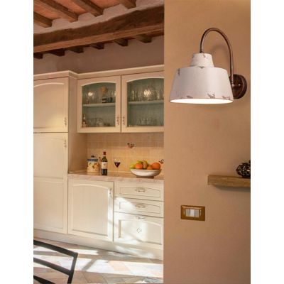 APPLIQUE RUSTICA IN OTTONE E CERAMICA DECORATA A MANO MADE IN ITALY DELLA IMAS IMAS - Cristalensi Shop Online