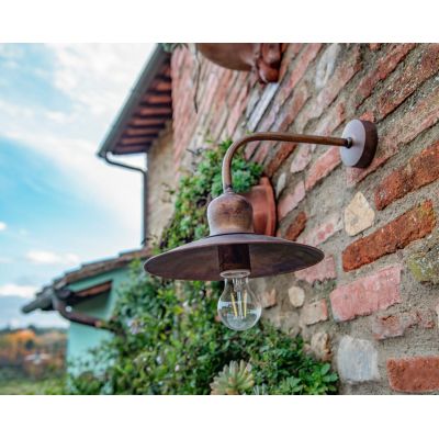 LAMPADA DA PARETE RUSTICA DA ESTERNI D25 CM IP23 IN OTTONE INVECCHIATO MADE IN ITALY DELLA IMAS IMAS - Cristalensi Shop Online