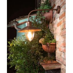LAMPADA DA PARETE RUSTICA DA ESTERNI D25 CM IP44 IN OTTONE INVECCHIATO MADE IN ITALY DELLA IMAS IMAS - Cristalensi Shop Online 2