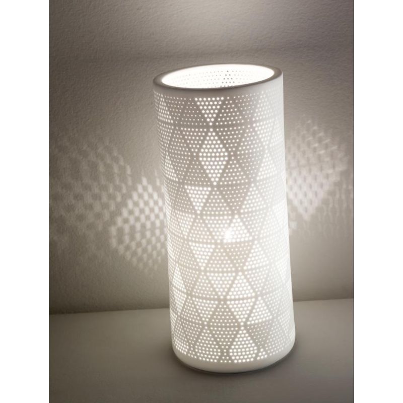 3528-35 MICOL LAMPADA DA TAVOLO IN CERAMICA BIANCA TRAFORATA DIAMETRO CM 12 DI FABAS LUCE Fabas Luce - Cristalensi Shop Online