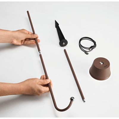 3742-72 ARMANDA PALETTO DA ESTERNO CON PICCHETTO ORIENTABILE IP54 CON BATTERIA RICARICABILE NERO,BIANCO O CORTEN Fabas Luce - Cr