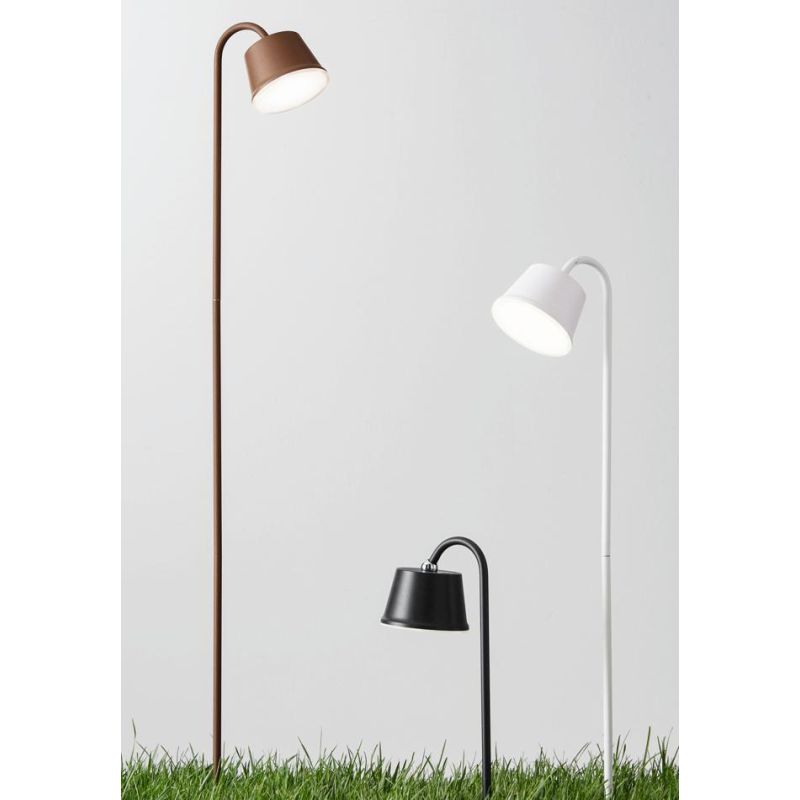 3742-72 ARMANDA PALETTO DA ESTERNO CON PICCHETTO ORIENTABILE IP54 CON BATTERIA RICARICABILE NERO,BIANCO O CORTEN Fabas Luce - Cr