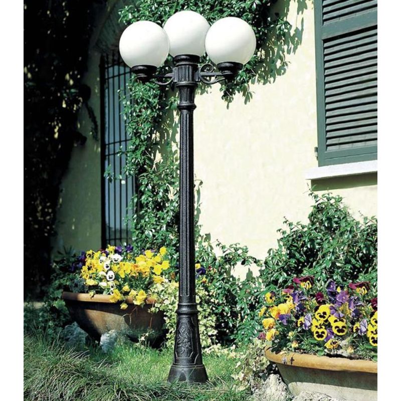 GIGIBISSO G250 LAMPIONE CON 3 DIFFUSORI A GLOBO D25CM IN RESINA NERA ALTEZZA 205 CM IP55