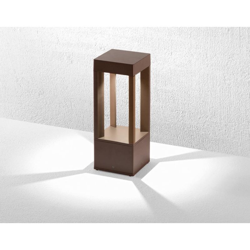 VARYO 4 PALO DA GIARDINO IN 2 MISURE IP54 LED 15W LUCE 3000K ALLUMINIO ANTRACITE O CORTEN MODERNO