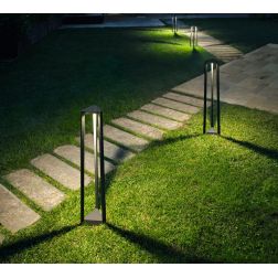 LUCIFER PALO DA ESTERNI TRIANGOLARE 2 COLORI IP65 H56 E H81 CM LED INTEGRATO LUCE 4000K MODERNO 2