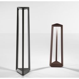 LUCIFER PALO DA ESTERNI TRIANGOLARE 2 COLORI IP65 H56 E H81 CM LED INTEGRATO LUCE 4000K MODERNO