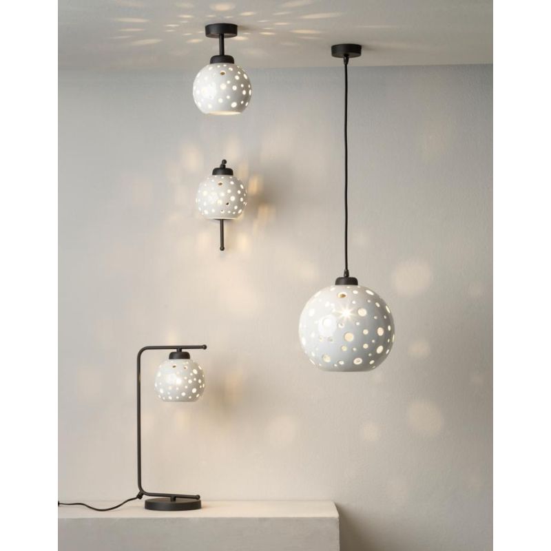 2252 LAMPADA DA TAVOLO CON SFERA IN TERRACOTTA BIANCA TRAFORATA D15 CM MODERNA MADE IN ITALY