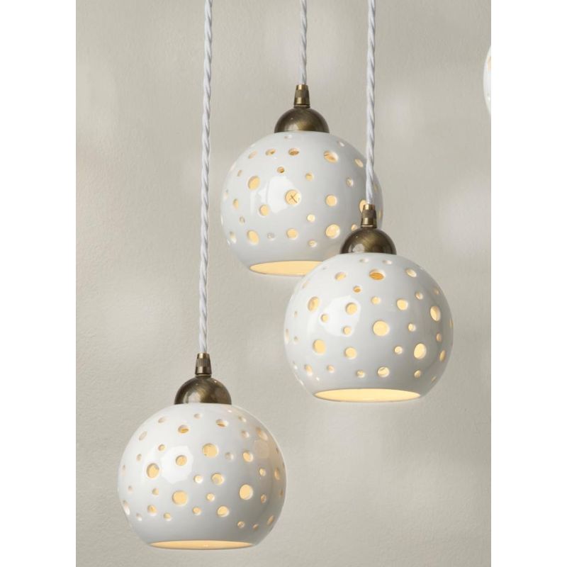 2253 SOSPENSIONE 3 LUCI BIANCA D28 CM CON SFERE IN TERRACOTTA TRAFORATA RUSTICA MADE IN ITALY