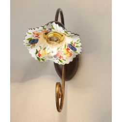 2261 APPLIQUE CON BRACCIO IN METALLO BRUNITO E PIATTO IN TERRACOTTA BIANCA DECORATO CON FRUTTA MADE IN ITALY 2