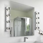 Lampade allo specchio moderne e classiche